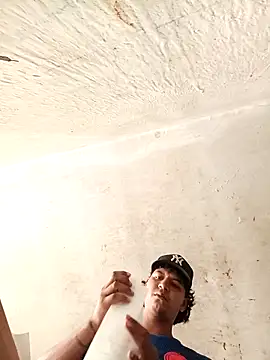 yoryisexi online show from December 17, 1:51 pm