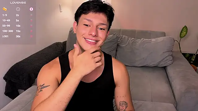 Alexxblue online show from December 5, 6:31 am