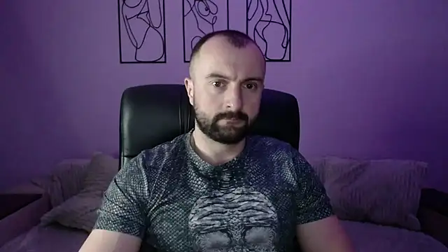 brindlefly6969 online show from March 27, 11:55 am