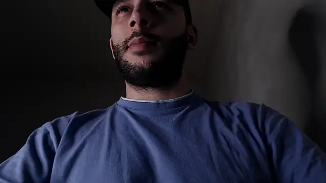 henryaxe online show from December 14, 6:37 pm