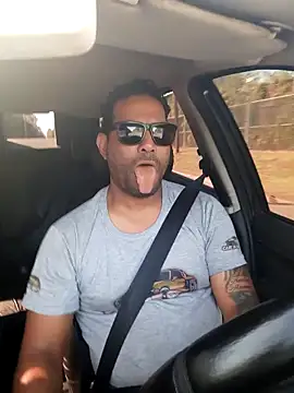 hecwil8 online show from December 2, 11:46 am