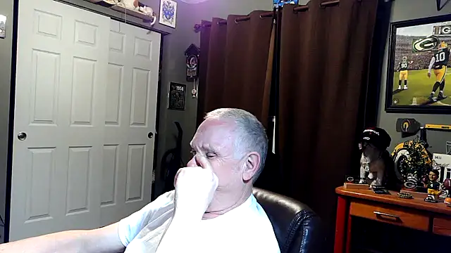 nobledad online show from February 7, 1:35 am