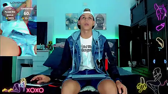 Snapshot of Liamscott_ chatting on September 27, 9:34 pm Liamscott  online show from September 27, 9:34 pm