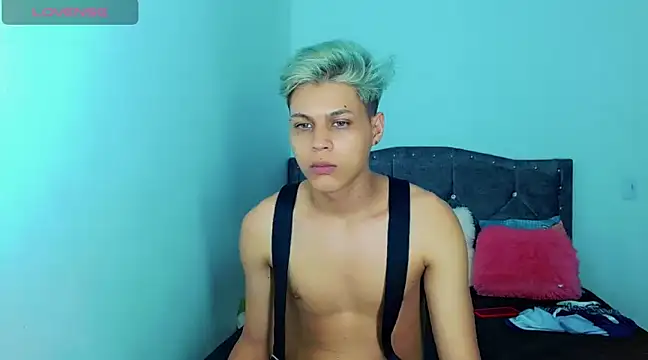 Snapshot of Liamscott_ chatting on January 28, 2:53 am Liamscott  online show from January 28, 2:53 am