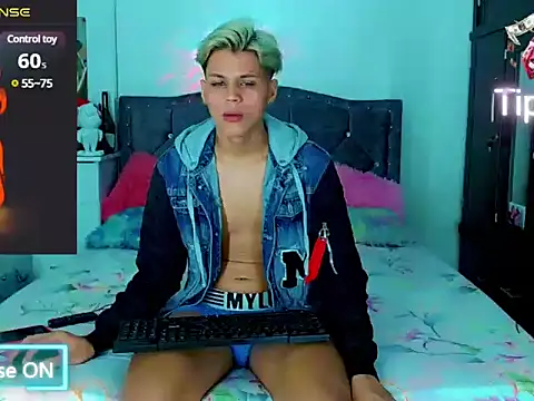 Snapshot of Liamscott_ chatting on February 26, 5:09 am Liamscott  online show from February 26, 5:09 am