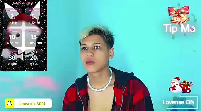 Snapshot of Liamscott_ chatting on December 19, 11:25 pm Liamscott  online show from December 19, 11:25 pm