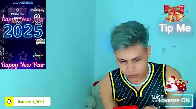Snapshot of Liamscott_ chatting on January 6, 5:41 am Liamscott  online show from January 6, 5:41 am