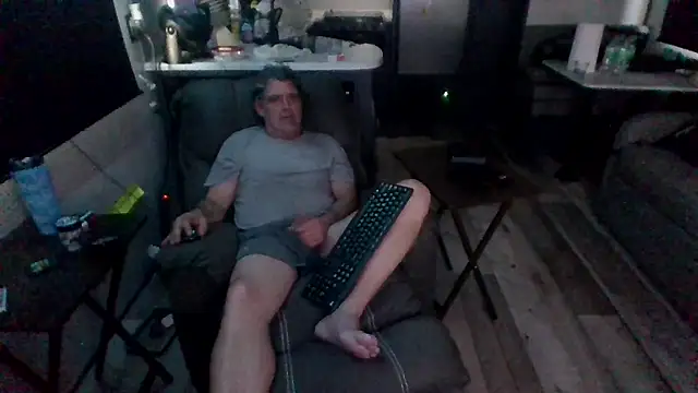 lateniter online show from February 28, 10:20 pm