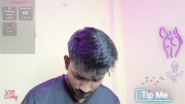 just fucks online show from February 6, 7:33 pm