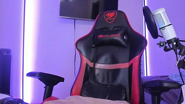 wexlee7 online show from September 13, 2:34 am