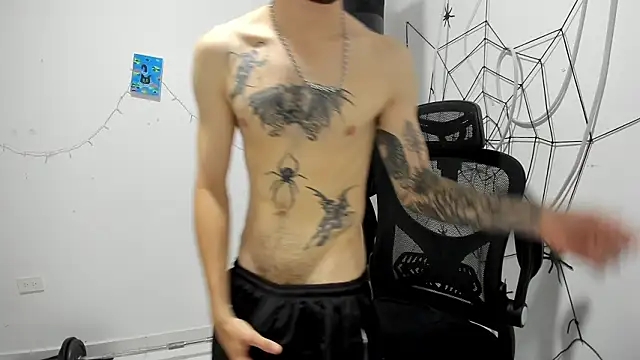 DmitriSanders online show from February 20, 10:33 pm