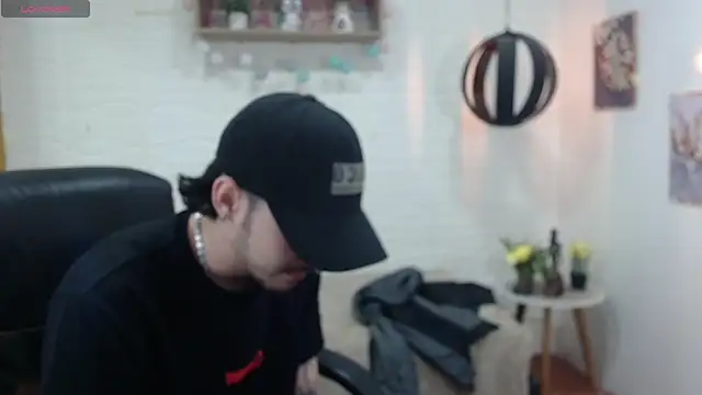 DmitriSanders online show from January 21, 8:43 pm