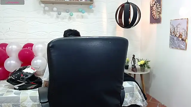 DmitriSanders online show from February 14, 8:26 pm