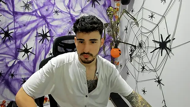 DmitriSanders online show from October 1, 10:35 pm