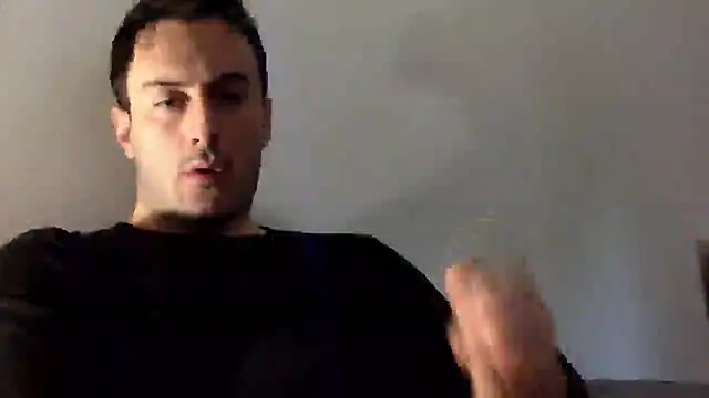 Snapshot of mainnrd chatting on March 6, 11:25 am mainnrd online show from March 6, 11:25 am