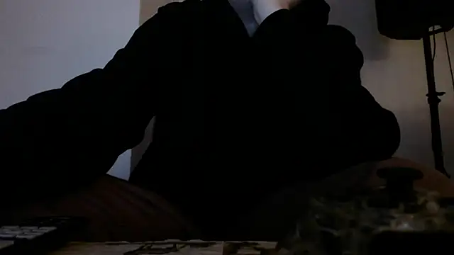 Snapshot of Cordt30 chatting on October 18, 7:52 pm Cordt30 online show from October 18, 7:52 pm