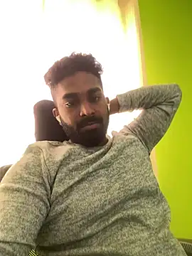 Handsomehunk 4U online show from December 11, 7:54 am