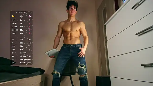 ChristianLevine  online show from March 23, 9:15 am