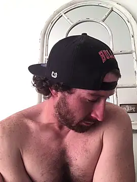 Snapshot of sirchubster chatting on March 3, 10:07 pm sirchubster online show from March 3, 10:07 pm