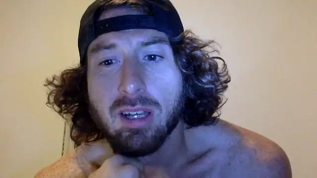 Snapshot of sirchubster chatting on October 5, 7:01 am sirchubster online show from October 5, 7:01 am