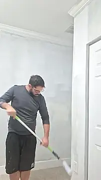 Zander823 online show from April 19, 1:49 am