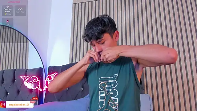 Angel esteban fx online show from March 29, 9:37 pm