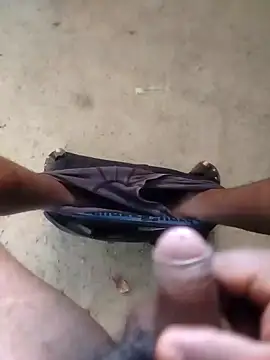 Snapshot of tougherfucker chatting on February 24, 7:22 am tougherfucker online show from February 24, 7:22 am