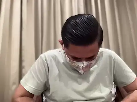 slavekinky001 online show from October 31, 8:34 pm