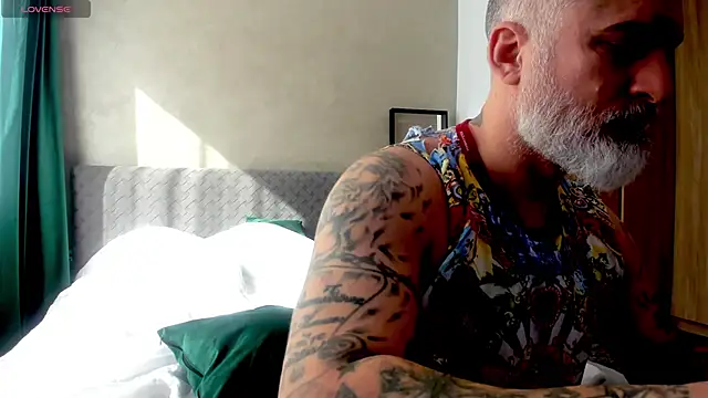 BlowMyXXL online show from March 7, 8:02 am