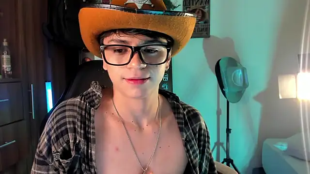 marckalexis online show from September 17, 11:17 pm