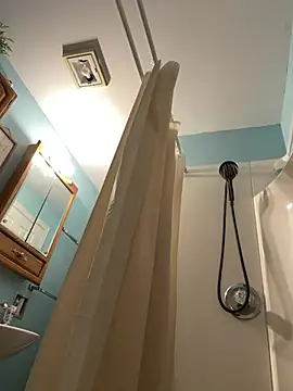 ryand12804 online show from February 1, 10:02 pm