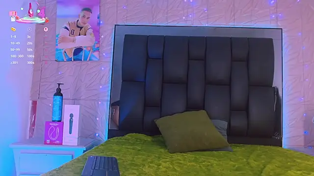 dilan alfonzo online show from December 4, 8:38 pm