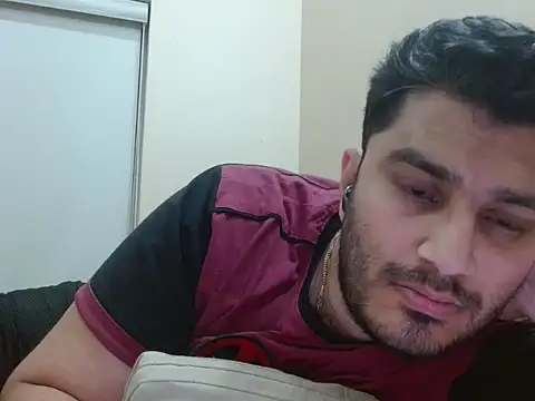 robintoit online show from February 4, 4:02 pm