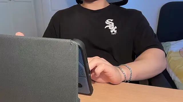 jungcock3210 online show from November 21, 1:10 pm