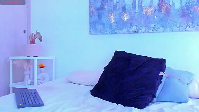 arminjones1 online show from January 8, 7:24 am