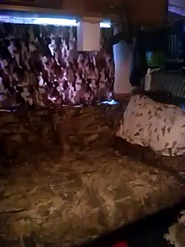 Snapshot of hothippie420 chatting on March 20, 2:53 pm hothippie420 online show from March 20, 2:53 pm