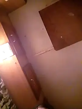 Snapshot of hothippie420 chatting on March 22, 2:37 am hothippie420 online show from March 22, 2:37 am