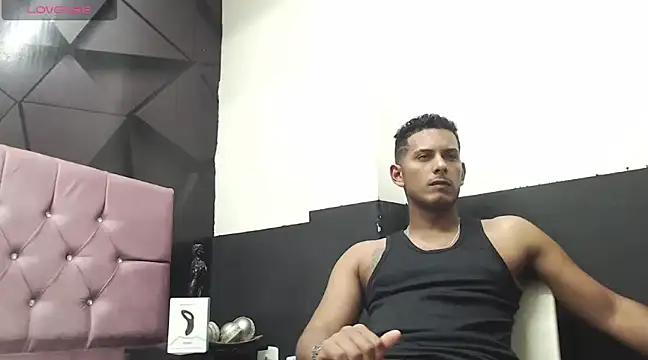 Chris Dick23 online show from December 22, 5:12 am