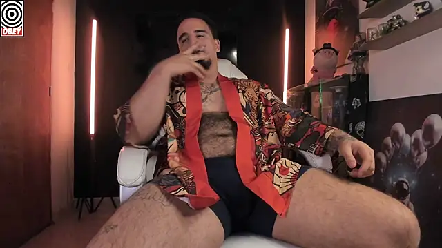 kingbear777 online show from March 20, 1:09 am