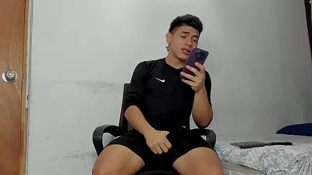 andrew rose  online show from March 30, 5:25 pm