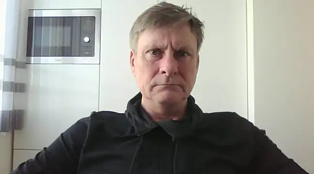 johnnym1 online show from February 4, 9:38 am