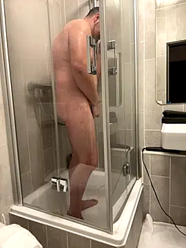 Bastilein1985 online show from November 5, 5:26 pm