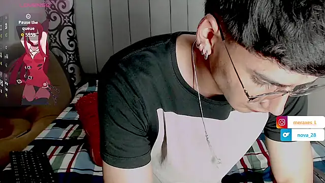 Snapshot of juan_stiven chatting on October 21, 8:34 pm juan stiven online show from October 21, 8:34 pm