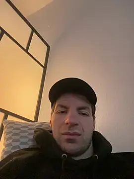 Ricoleckt online show from January 8, 9:00 am