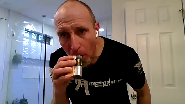 El Gizmo online show from March 20, 1:42 am