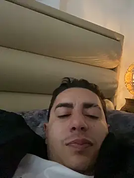 Snapshot of DanielGomez9 chatting on March 3, 1:04 pm DanielGomez9 online show from March 3, 1:04 pm