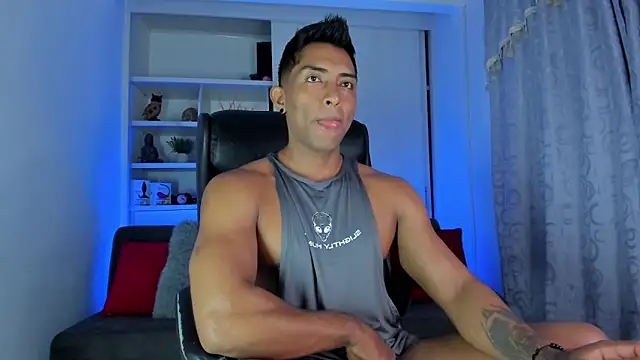 Couple muscle1 online show from December 12, 2:44 pm