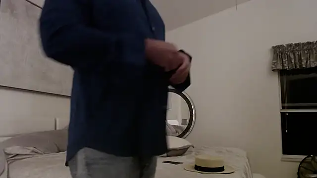 Walkingboots online show from March 22, 5:06 am