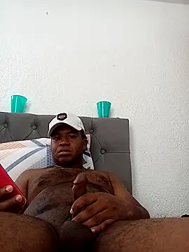 laoficina1991 online show from November 2, 8:02 pm