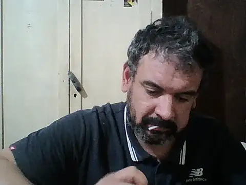 Snapshot of Rodrigo_happy chatting on October 24, 2:46 am Rodrigo happy online show from October 24, 2:46 am